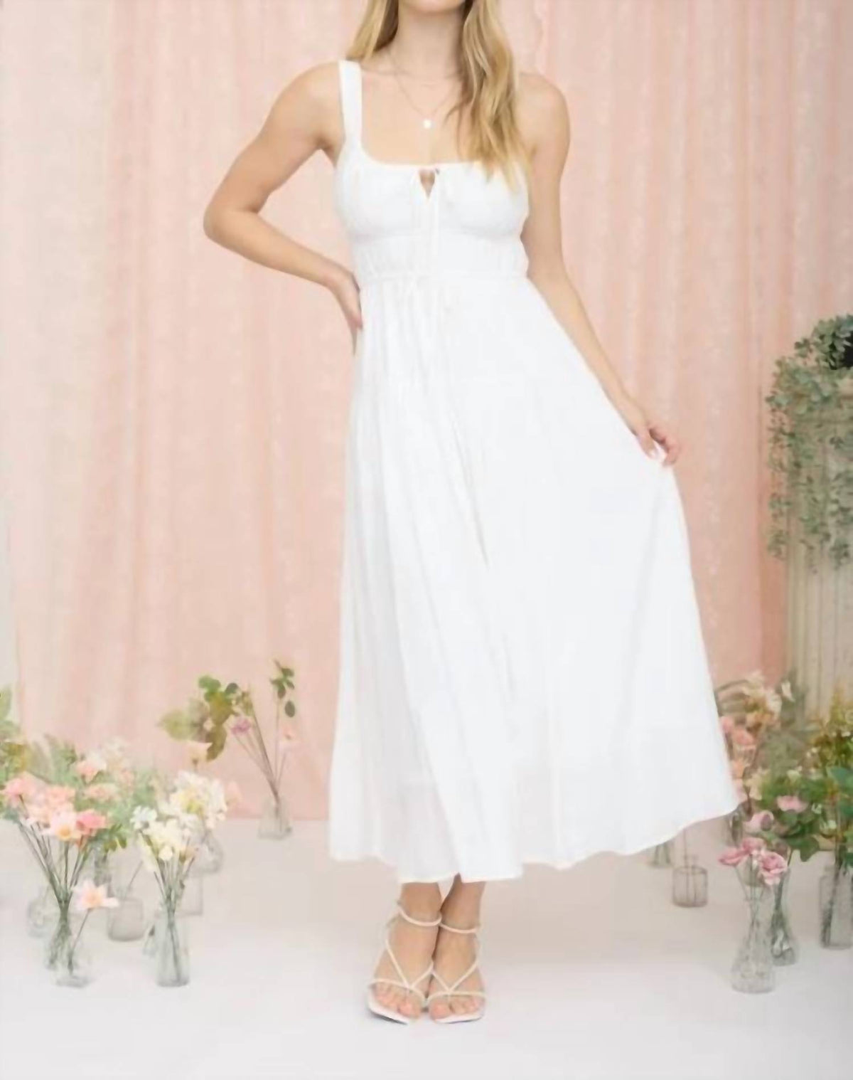 Front Tie Keyhole Detail Sleeveless Midi Dress