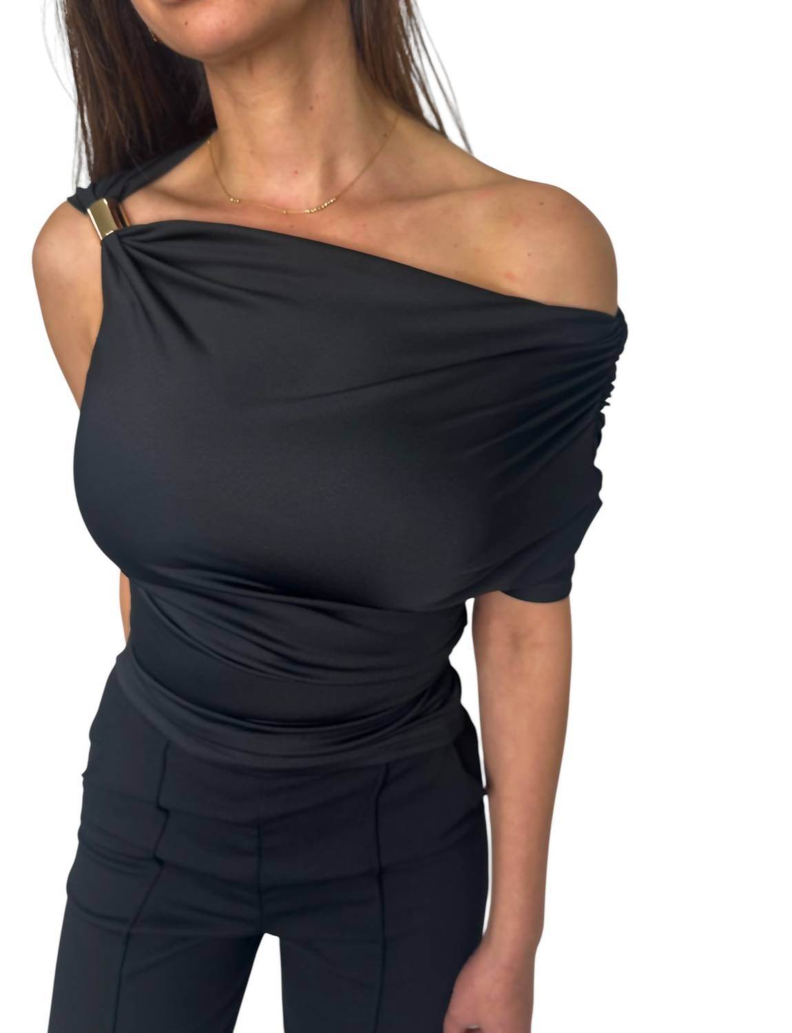 WonderxFans - Selena Cut Out Top - Rack Hunt -