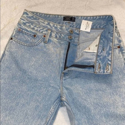 High Rise Mom Jean