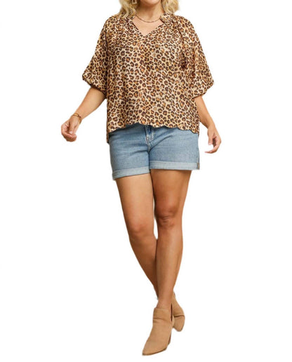 Leopard Scallop Hem V-neck Top