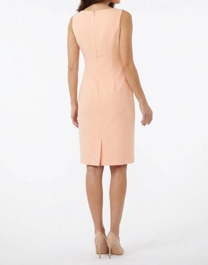 Sleeveless Sheath Sheath Dress