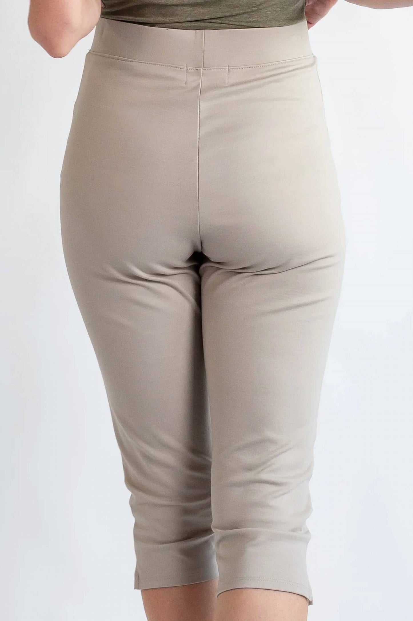 Norma Capri Pants