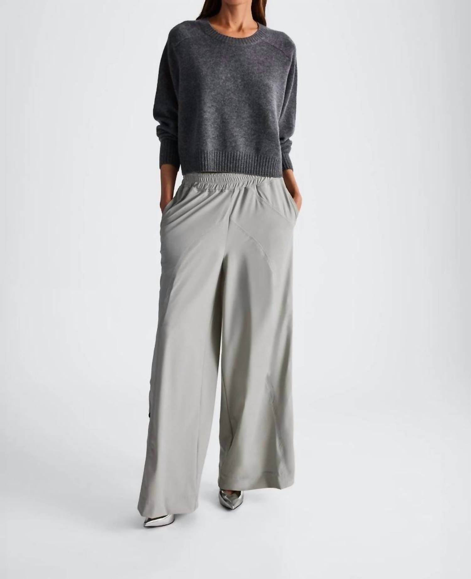 IN/ONE - Amara Cashmere Long Sleeve Crop Top - Rack Hunt -