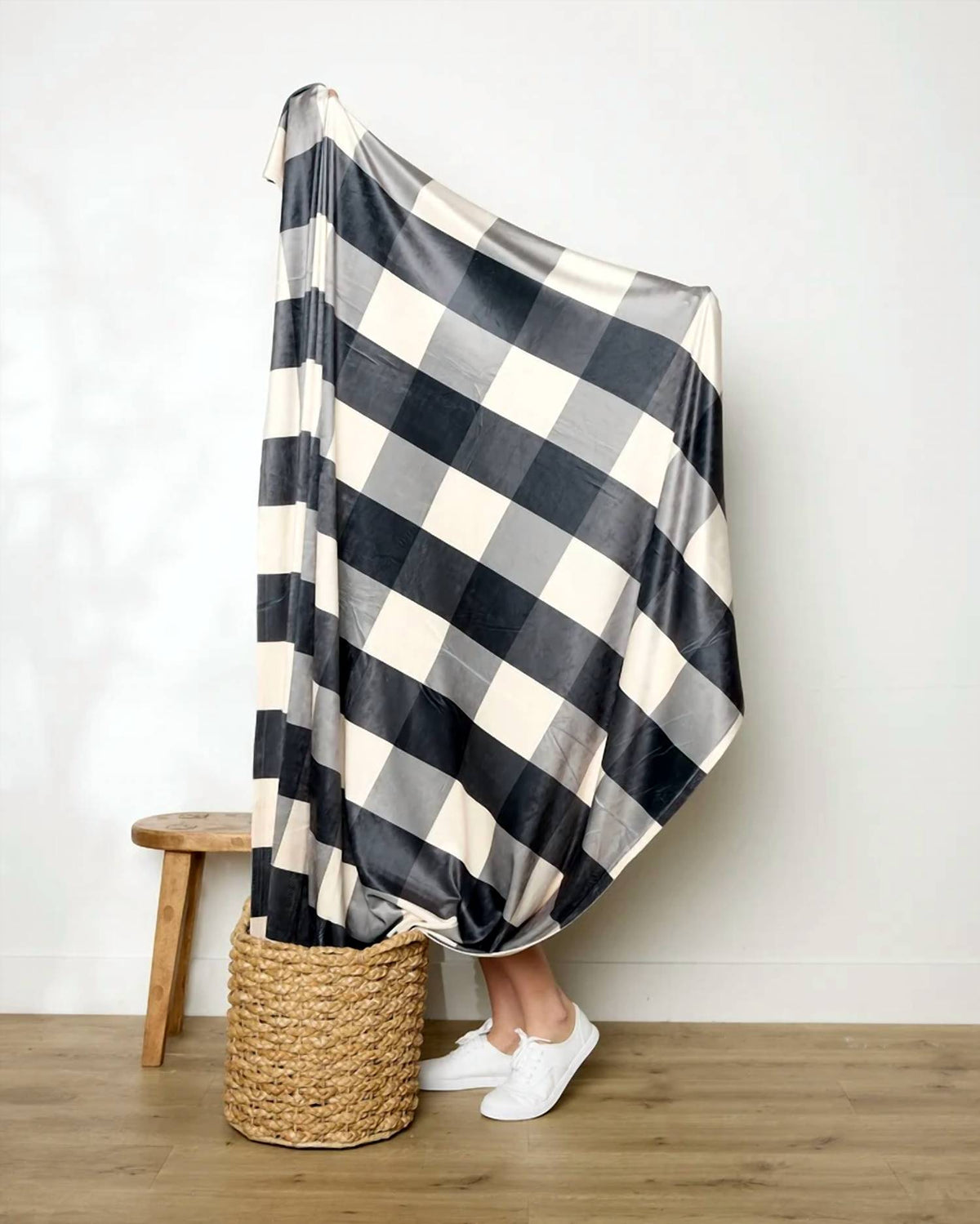 Snowy Gingham Blanket