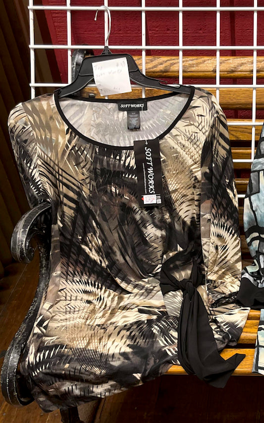 Women's 3/4 Length Sleeve Top