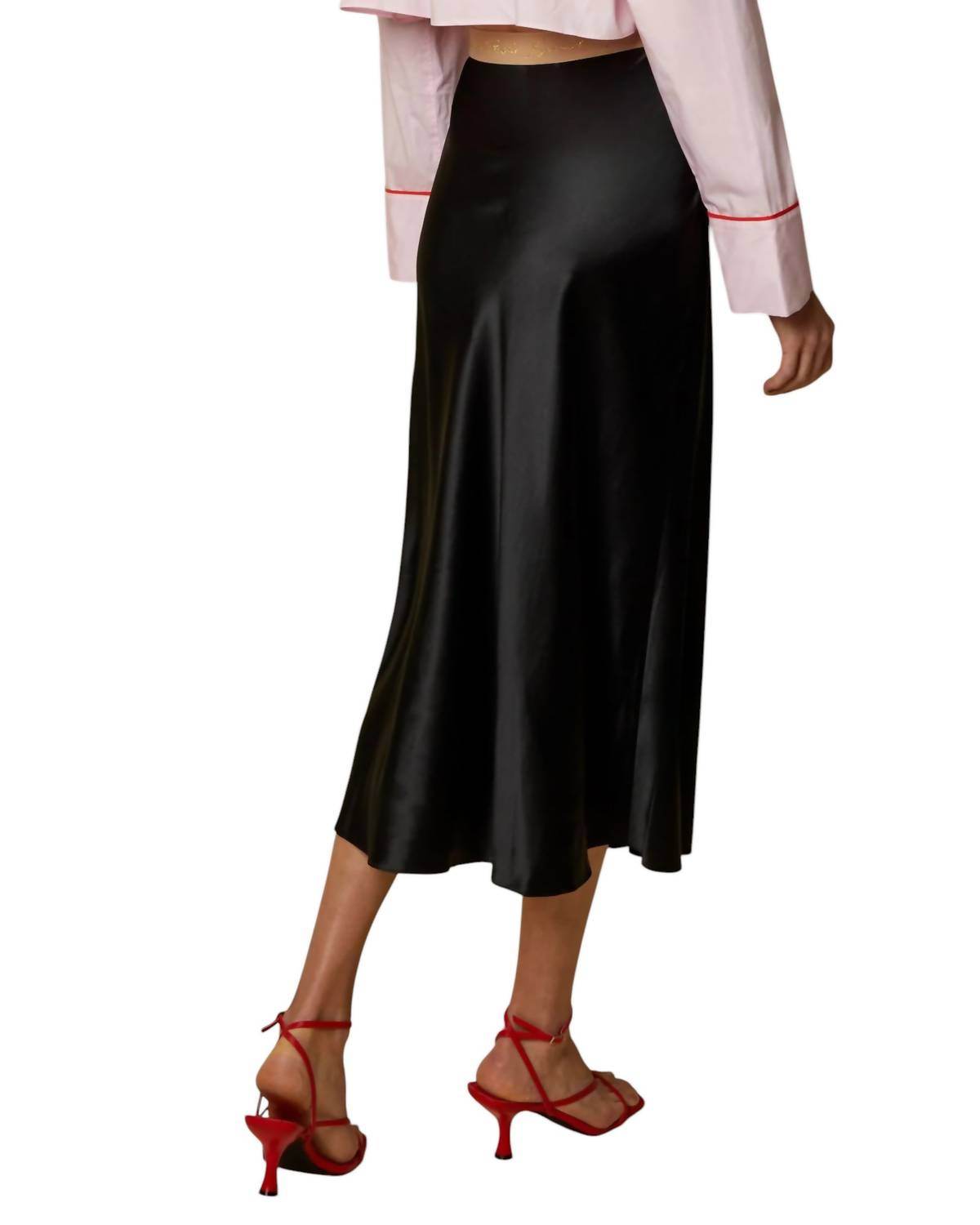 Joyce met Rachie - Maxou Skirt - Rack Hunt -