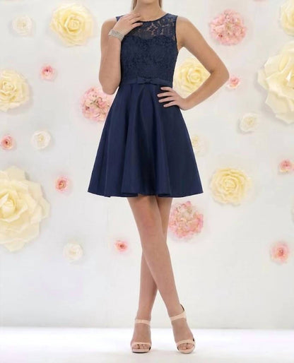 Simple & Classy Short Bridesmaids Dress