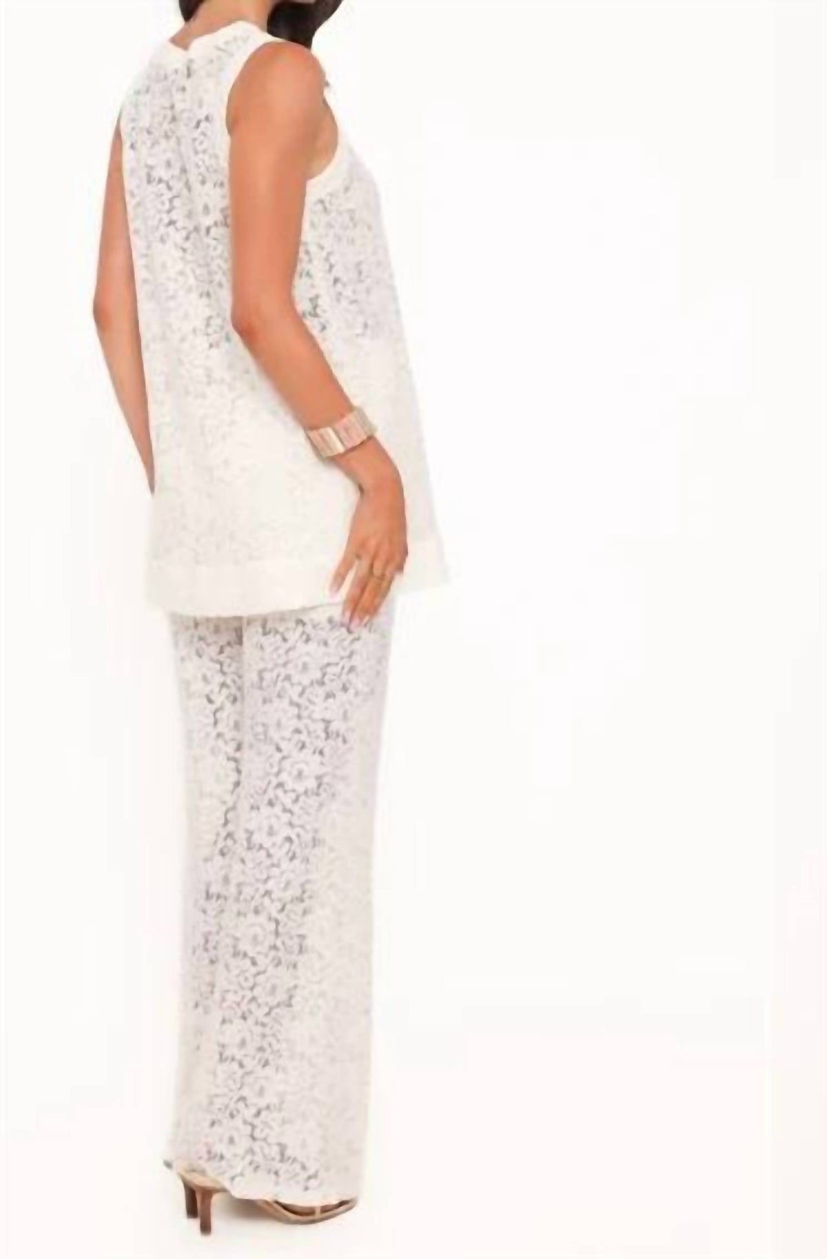 Womeon's Sammy Embroidered Set