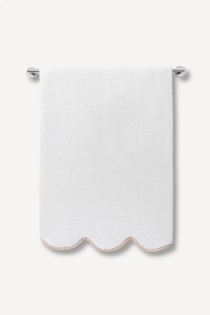 Chairish Scallop Edge Bath Towel Collection