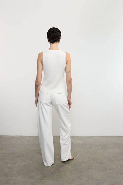 BOUCLE KNIT VEST