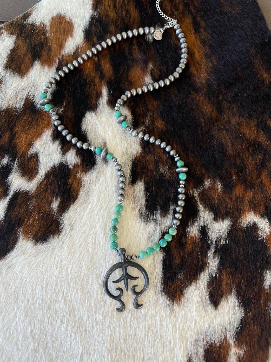 Women's Faux Pearl Turquoise Naja Necklace