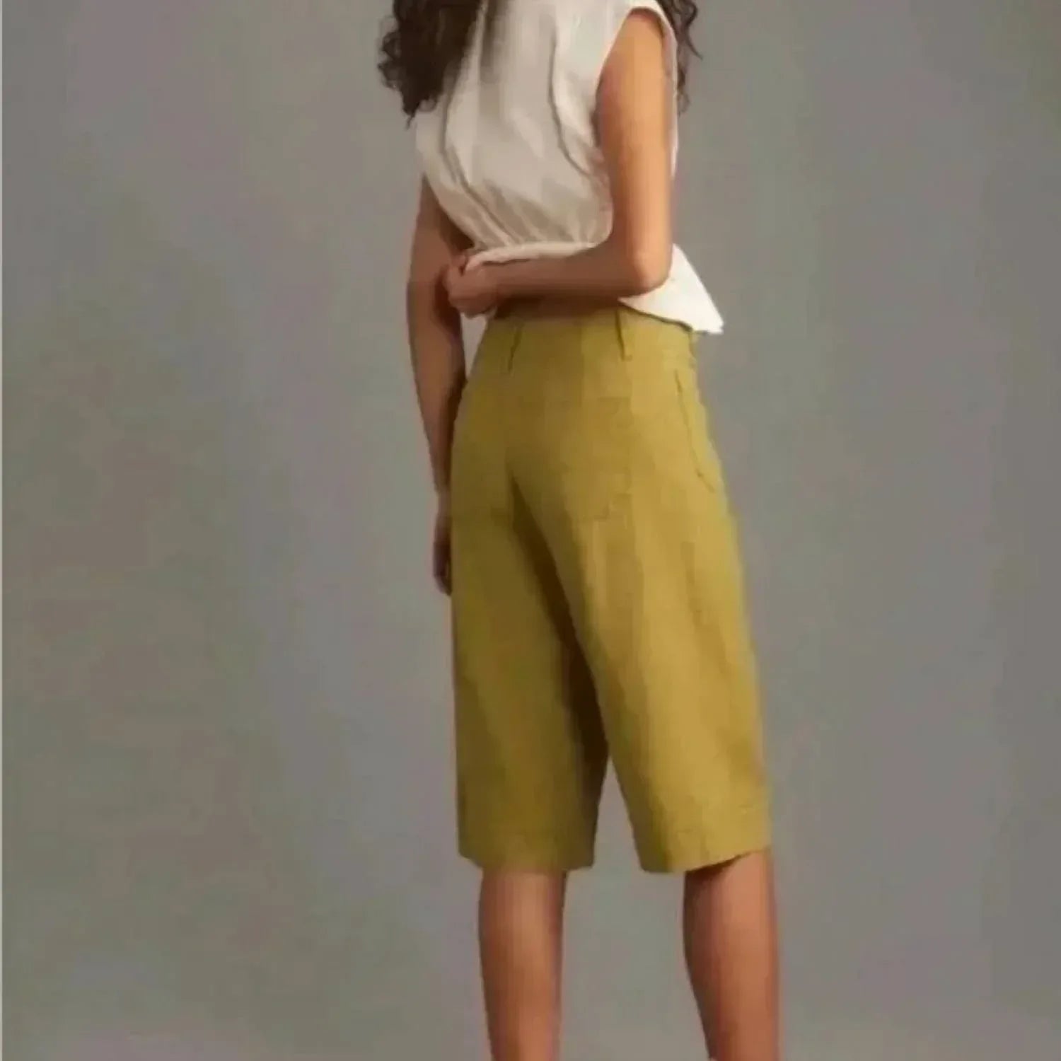 Maeve - The Colette Short - Rack Hunt