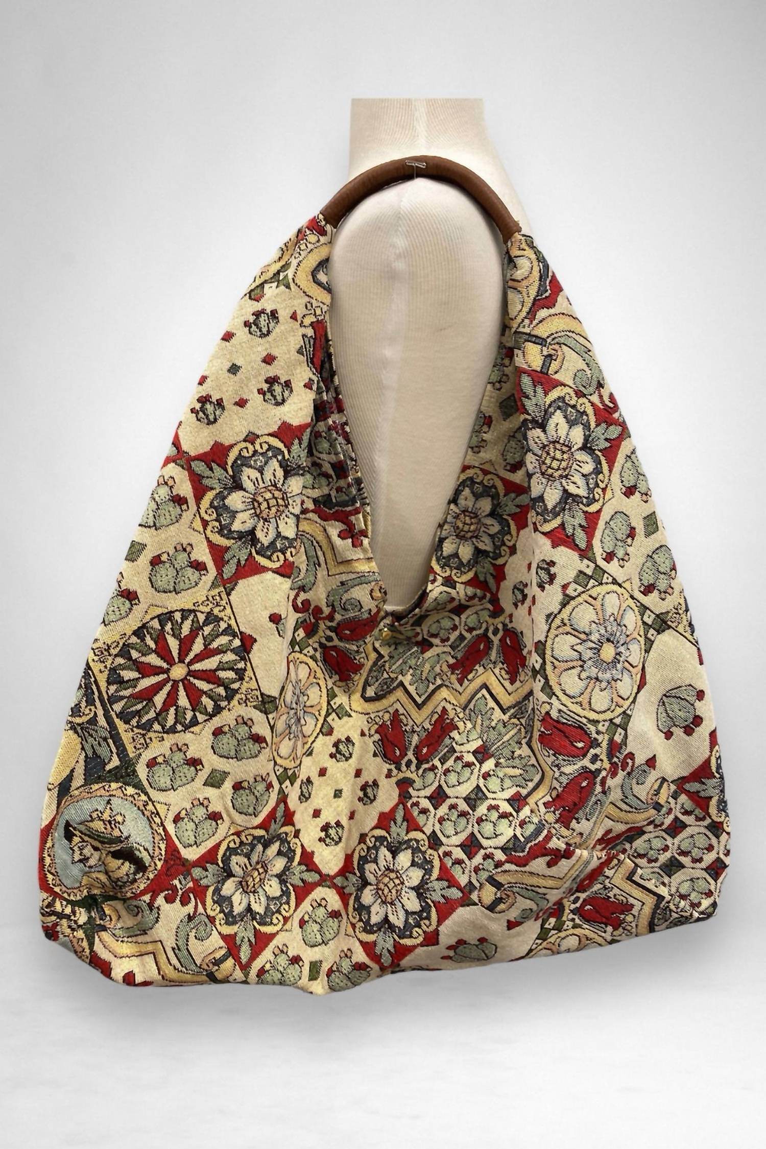 Jijou Capri - Women's Giselle Printed Cotton Canvas Oversized Hobo Bag - Rack Hunt -