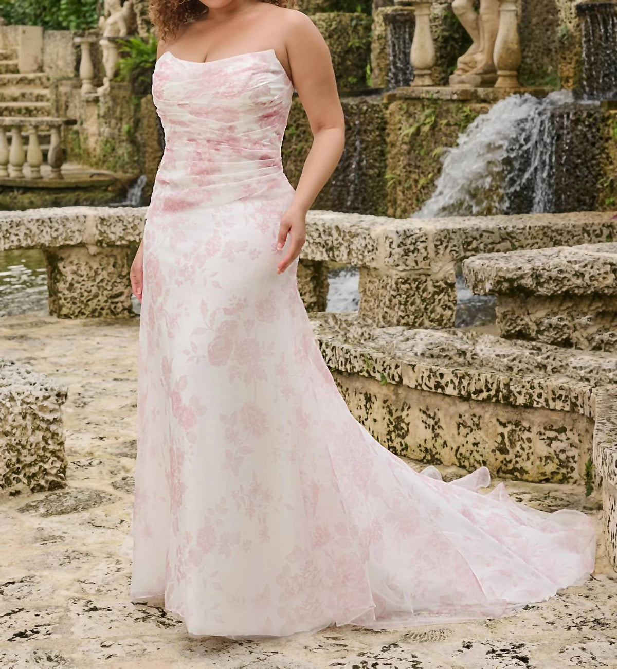 Sleeveless Wedding Gown