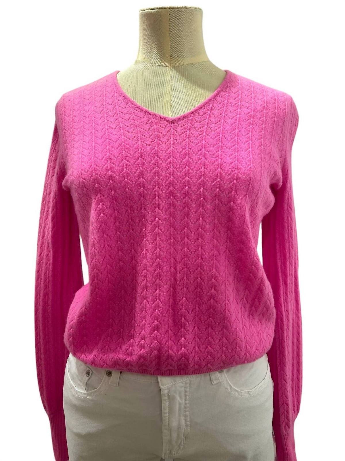 V-NECK KNIT SWEATER