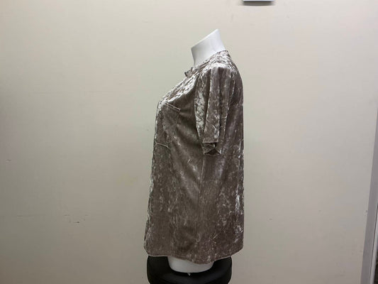 Women's Short Sleeve Shirt With Pocket