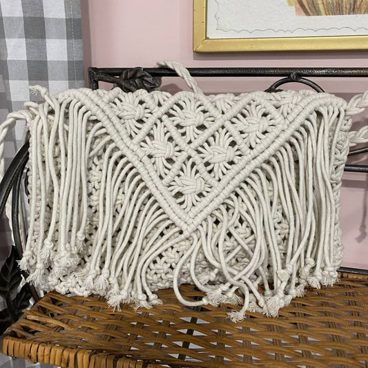 Women's Vagabond Macrame Cluth Bag