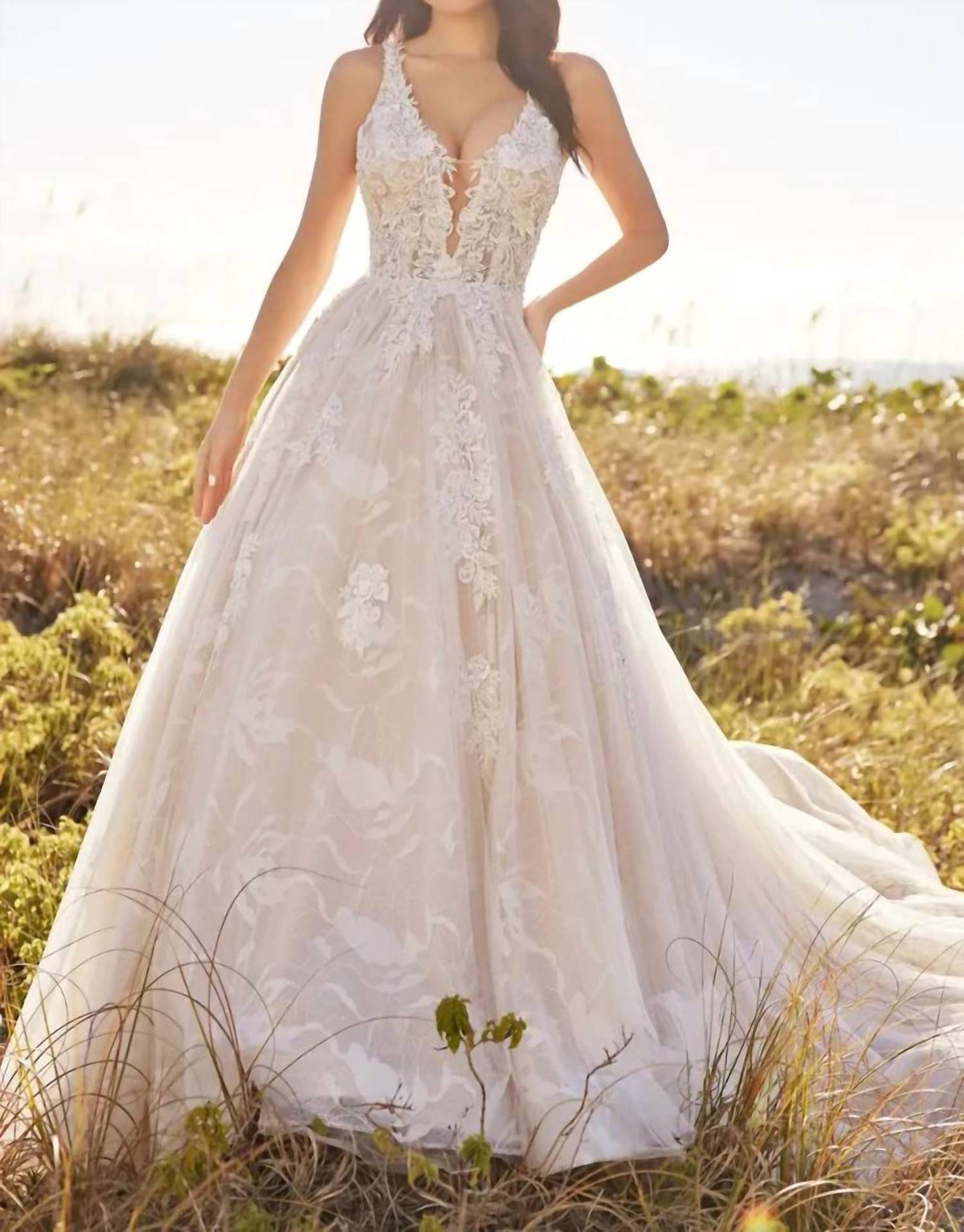 Aura Lace Wedding Ballgown