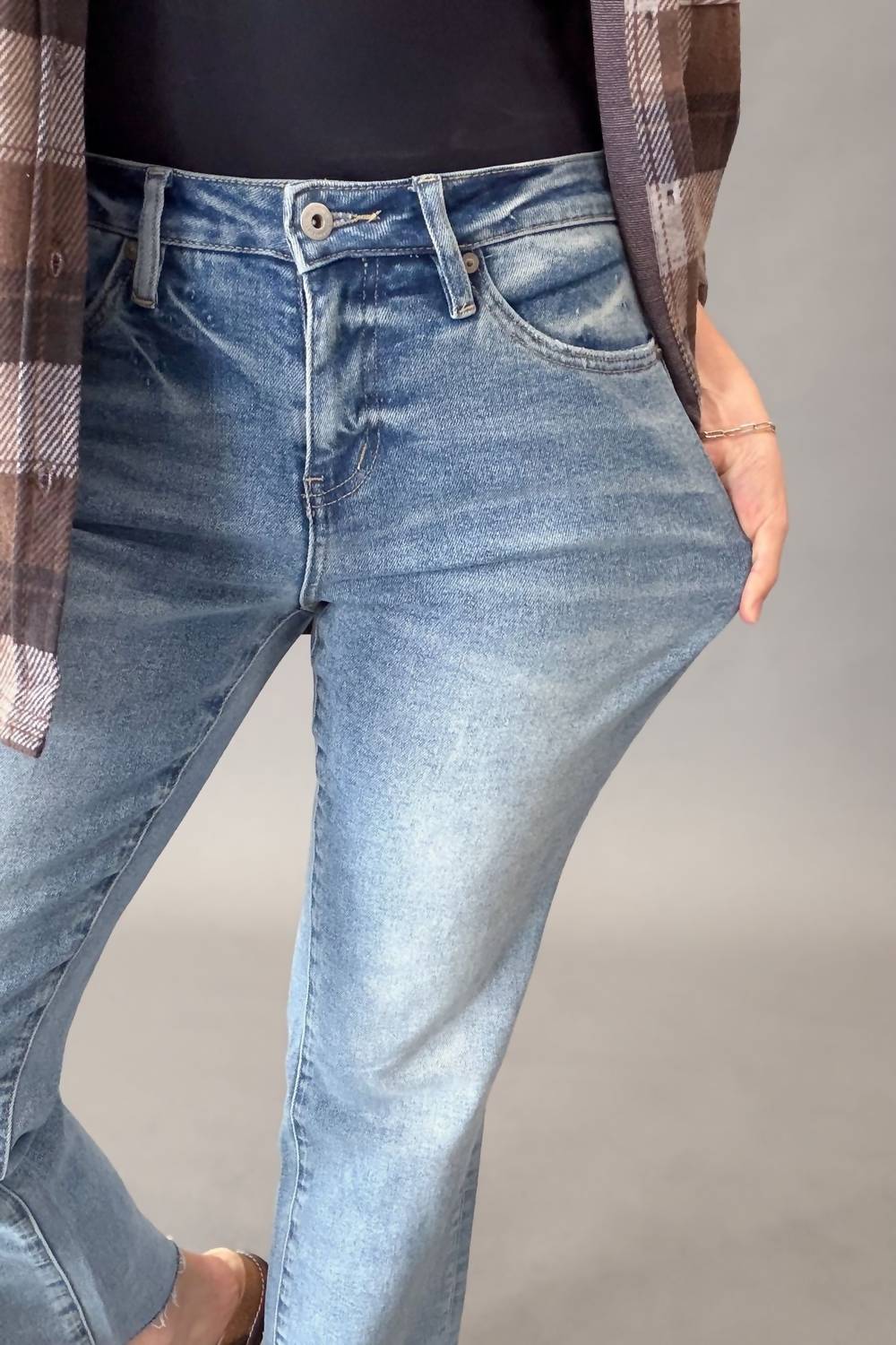 Mid Rise Ankle Straight Denim Jeans