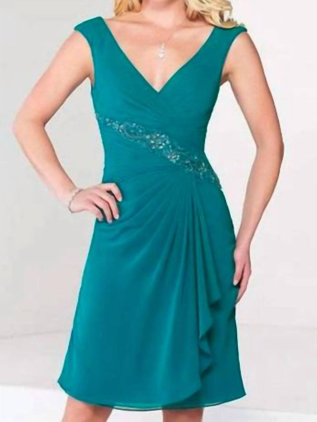 Cap Sleeves Ruched V-neck Midi Dress