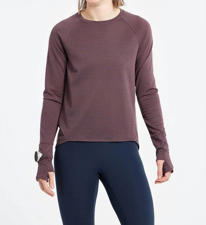 Oiselle Women's Flyout Long Sleeve Top in Redwood/Ink Blue