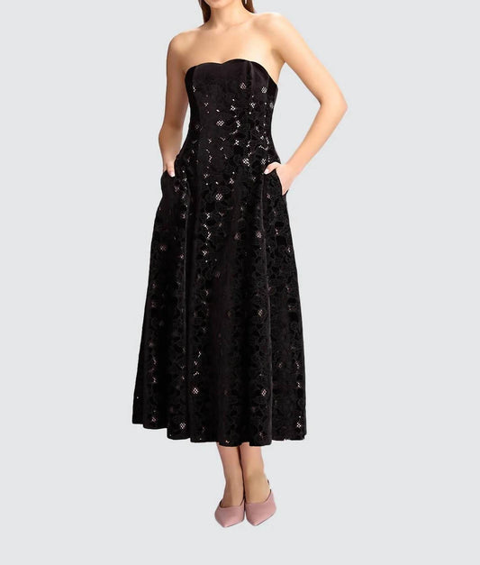 Timeless Glamour Strapless Velvet Dress