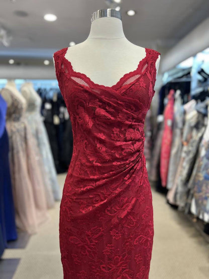 Women's Bead Back Cowl Lace Gown