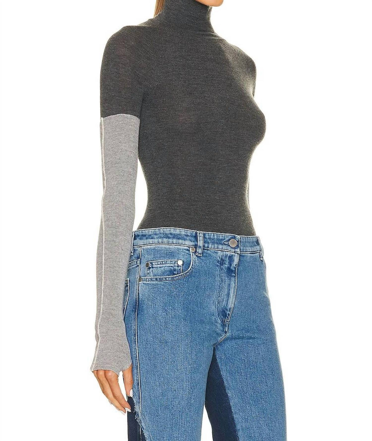 COMBO SLEEVE TURTLENECK SWEATER