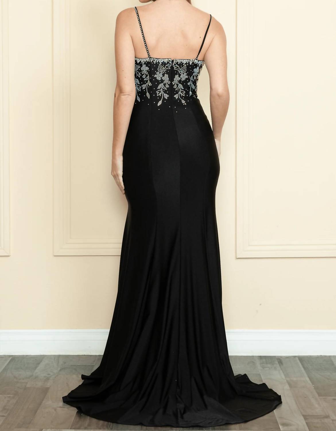 V-neck Sleeveless Prom Maxi Dress