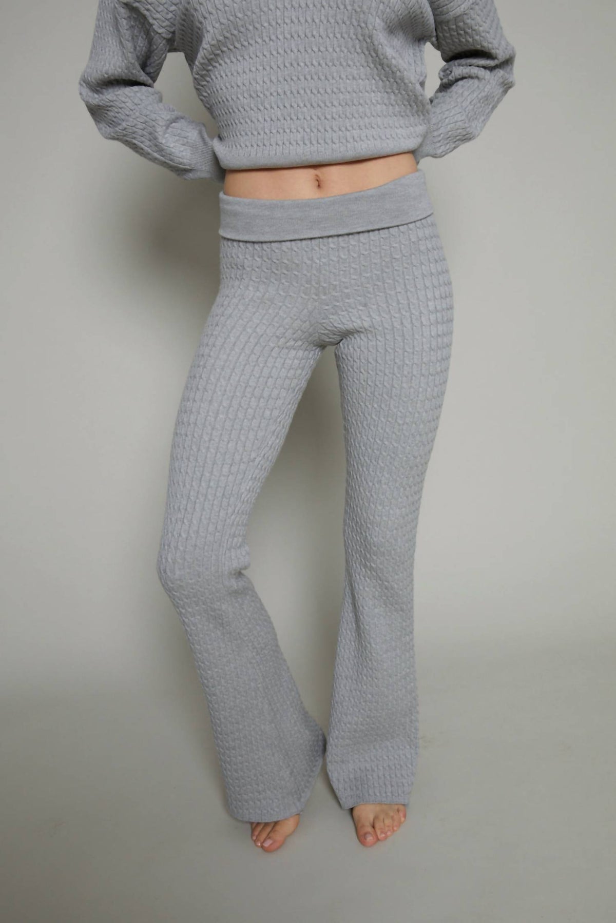 Chloe Cable Knit Flared Leggings