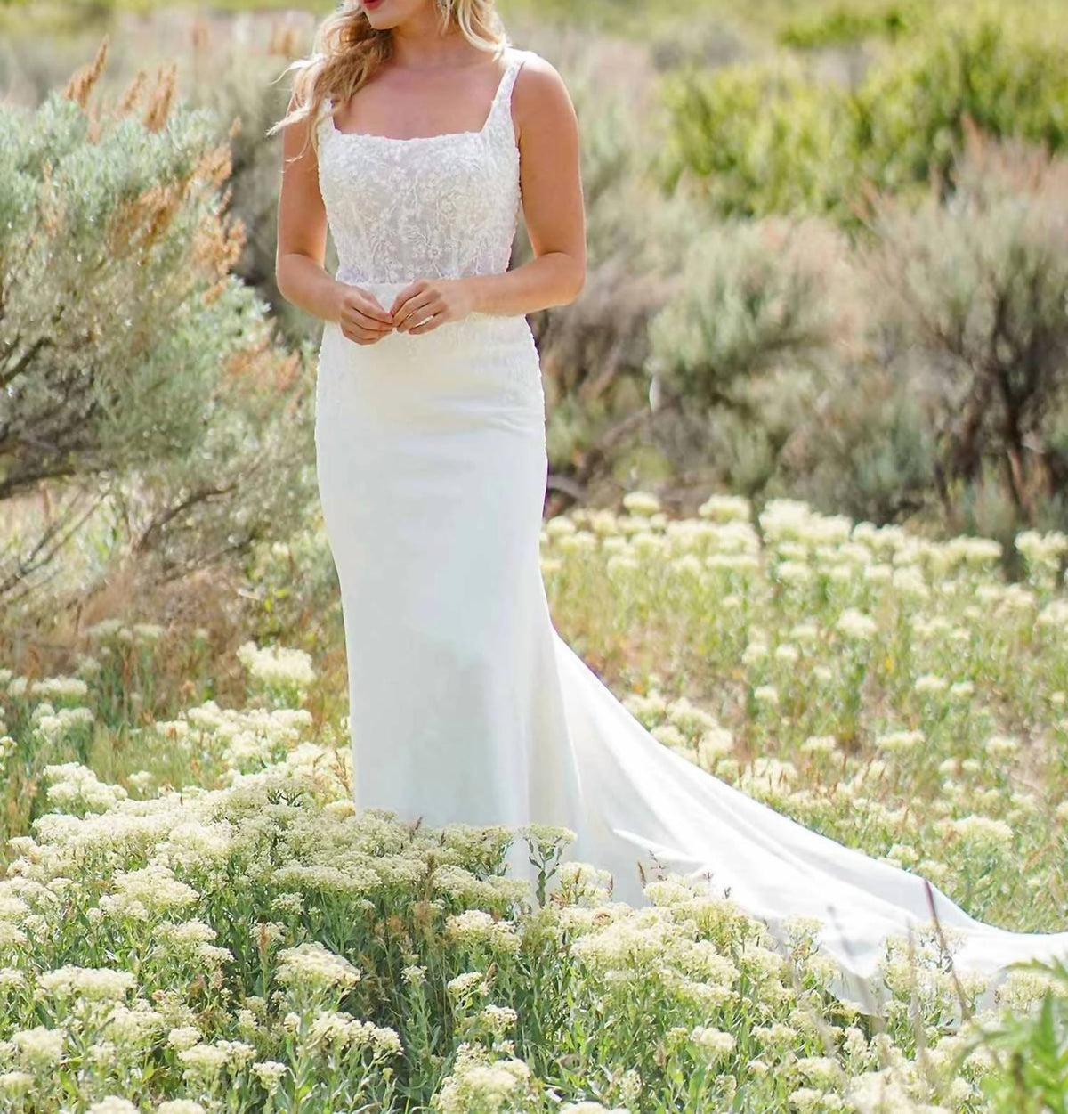 Sleeveless Wedding Gown