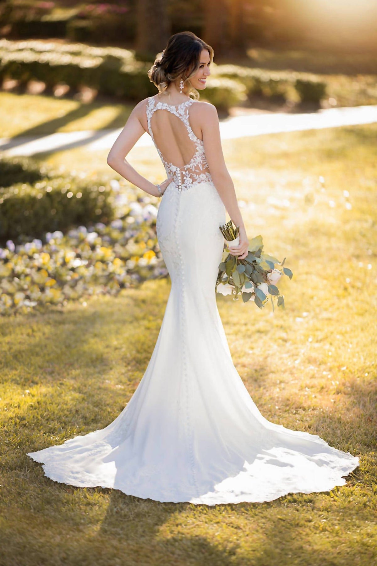 Sleeveless Wedding Gown