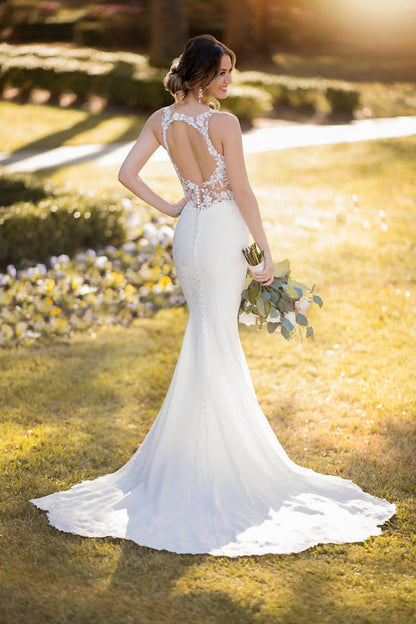 Sleeveless Wedding Gown