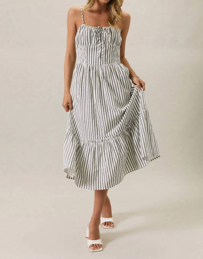 The Pretty Little Moment Midi Dress