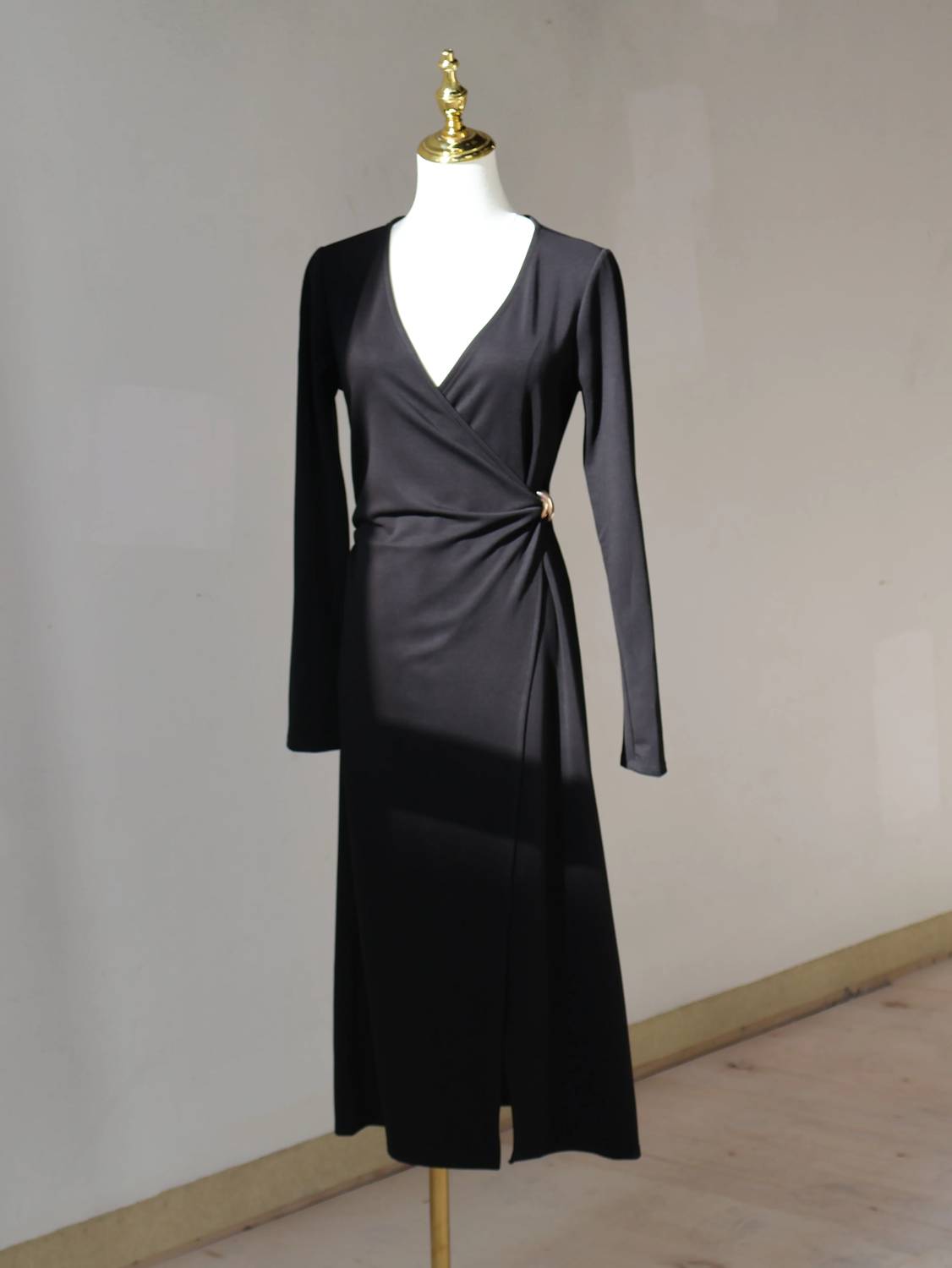 Women's Surplice V-neck Midi Dress