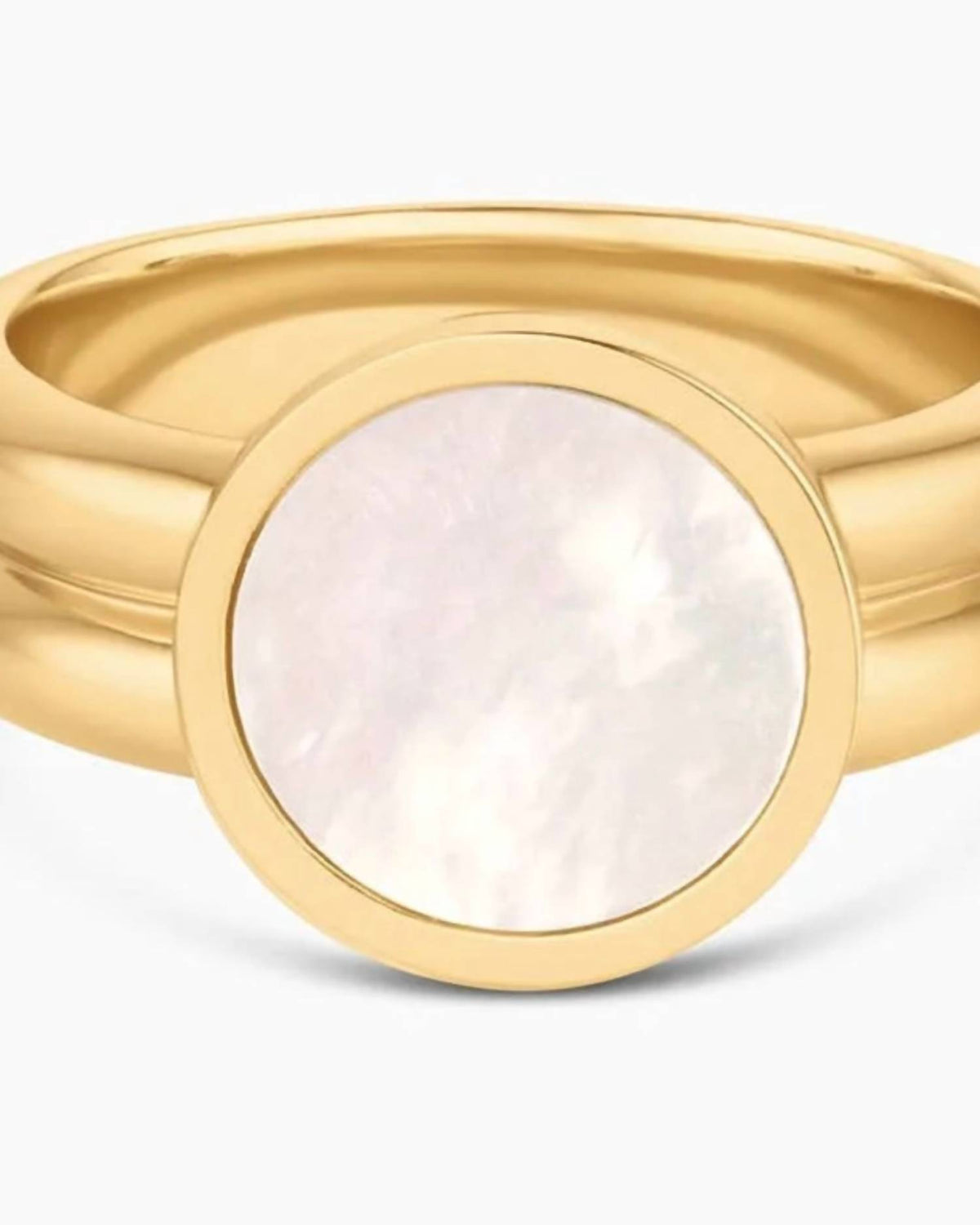 Women's Svea Mother Of Pearl Ring