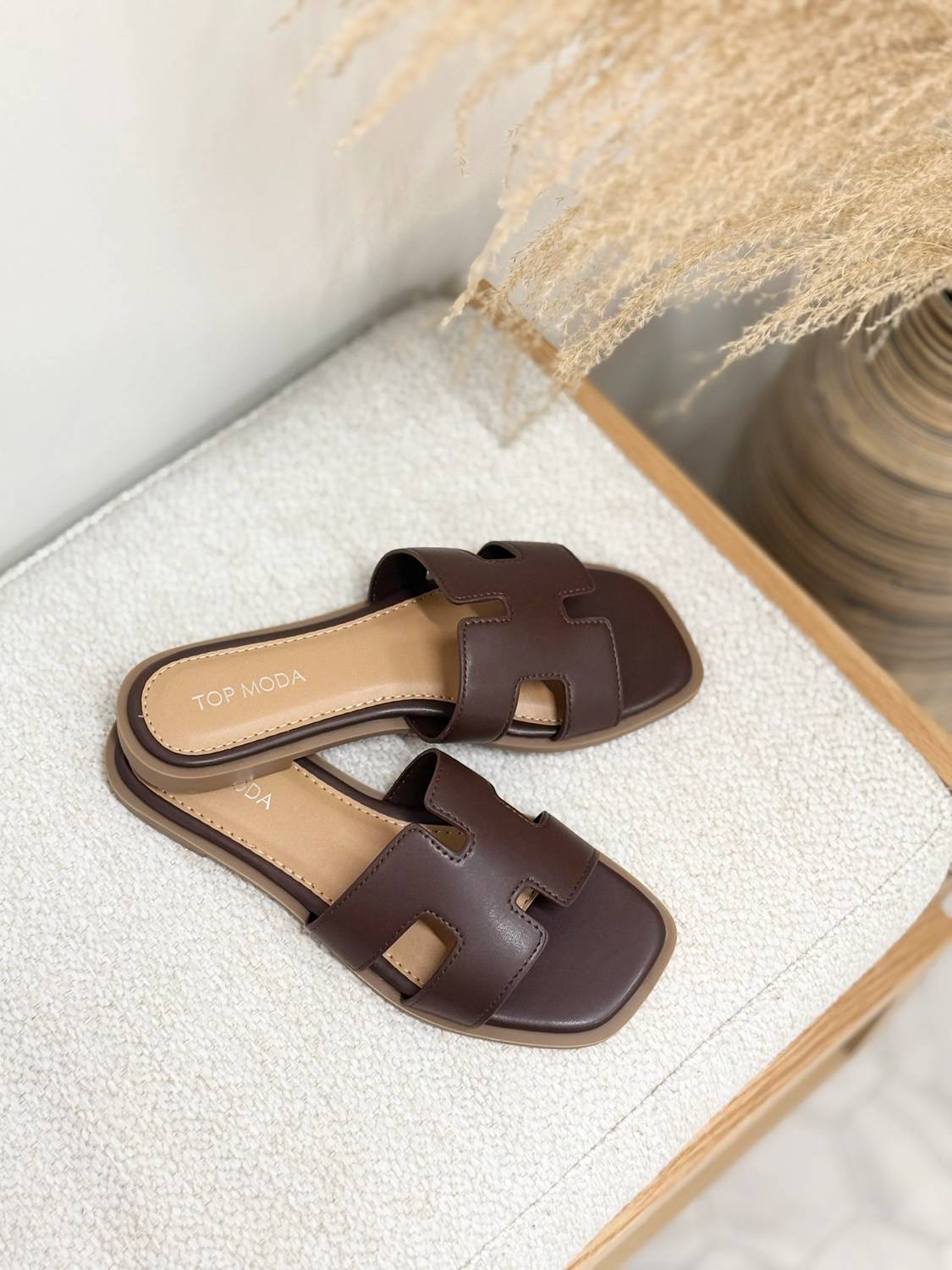 Women's Chic H Cut Slides