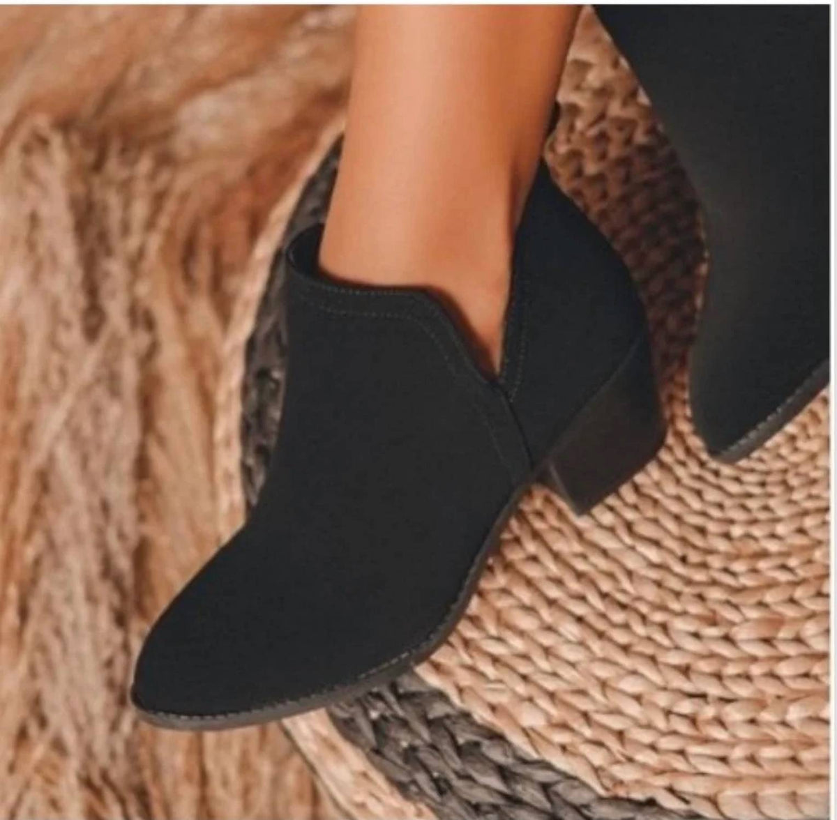 Women's New York Minute Suede Booties