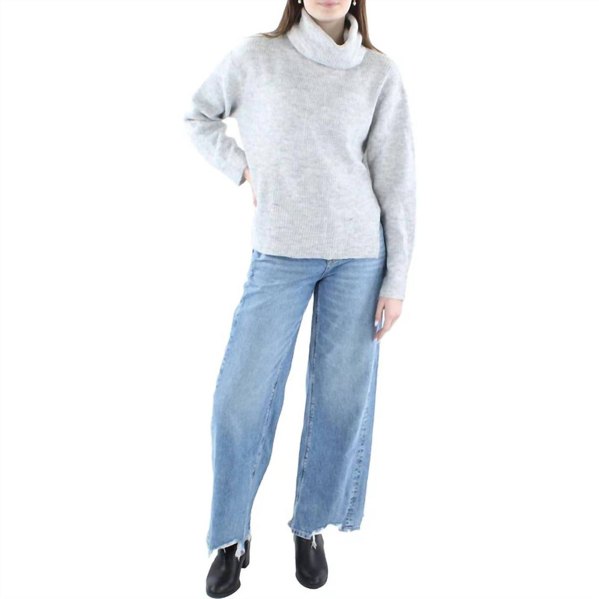 Ribbed Sideslit Turtleneck Sweater