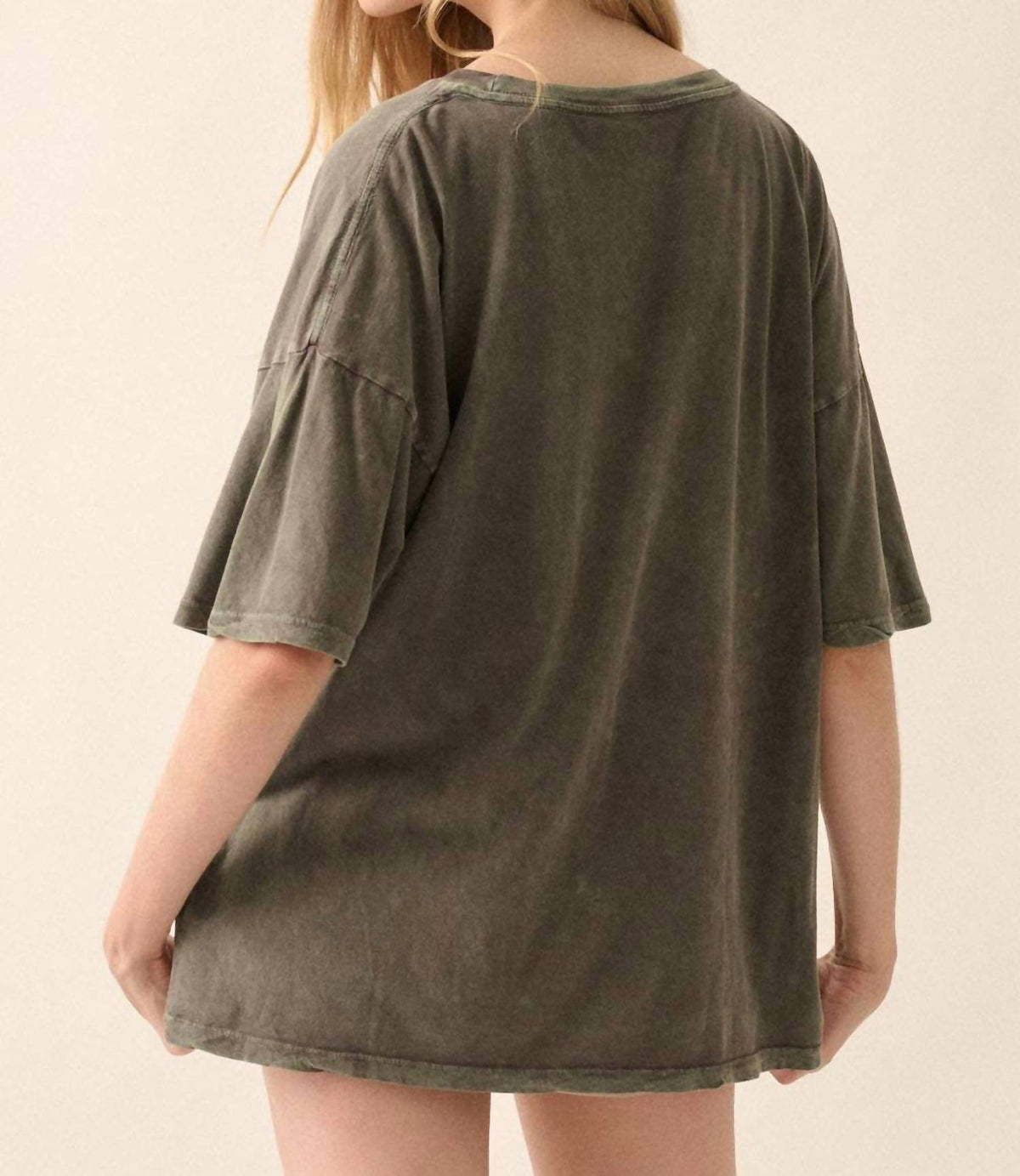 Swan Graphic Tee
