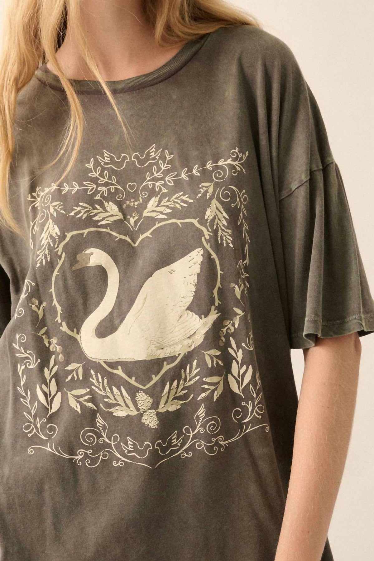 Swan Graphic Tee