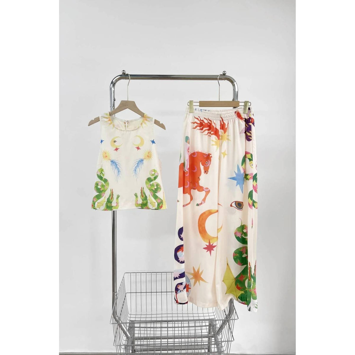 Artsy Print Tank And Wide Leg Pants Set
